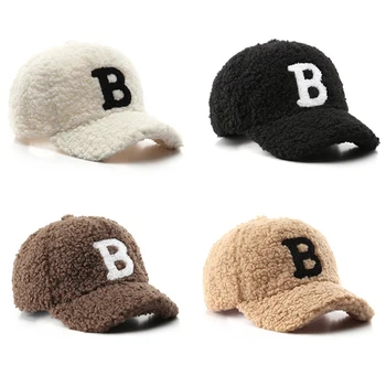 Kape od ovčjeg krzna sa slovom B za žene Jesen zima Koreanska verzija Topla kapa sa plima Pliš kape Zimsku kapu